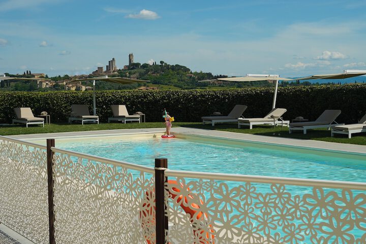 Pool 33 of 49