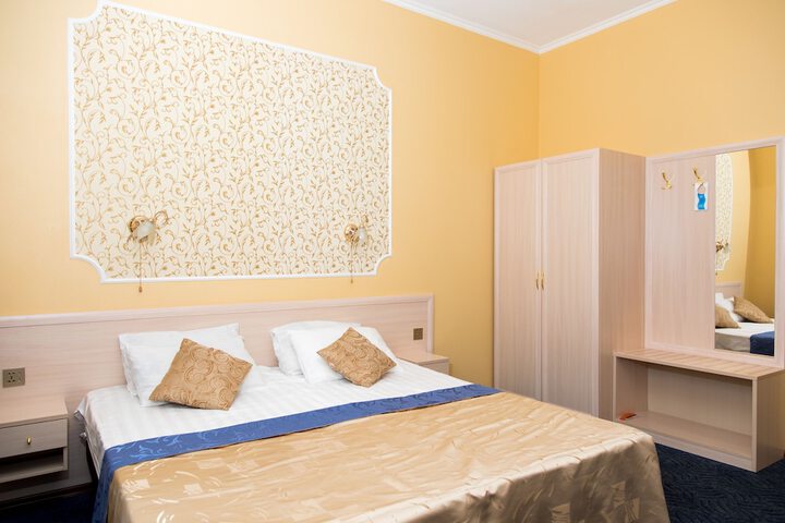 Room 25 of 116