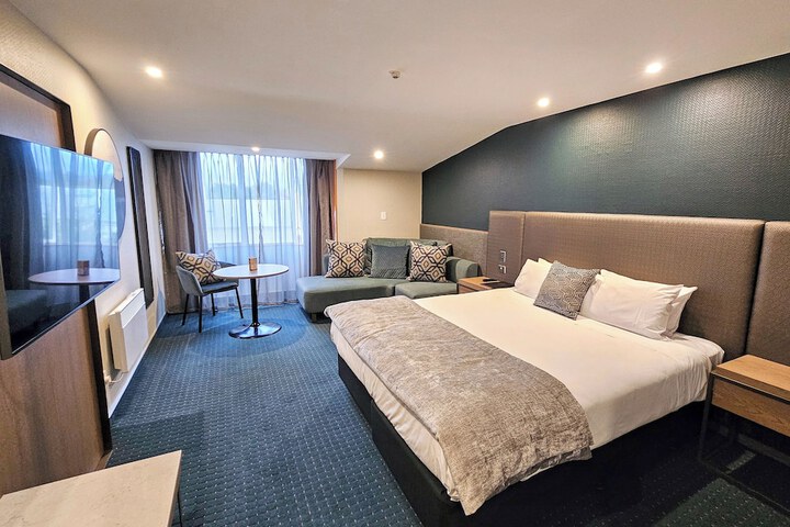 Room 16 of 59