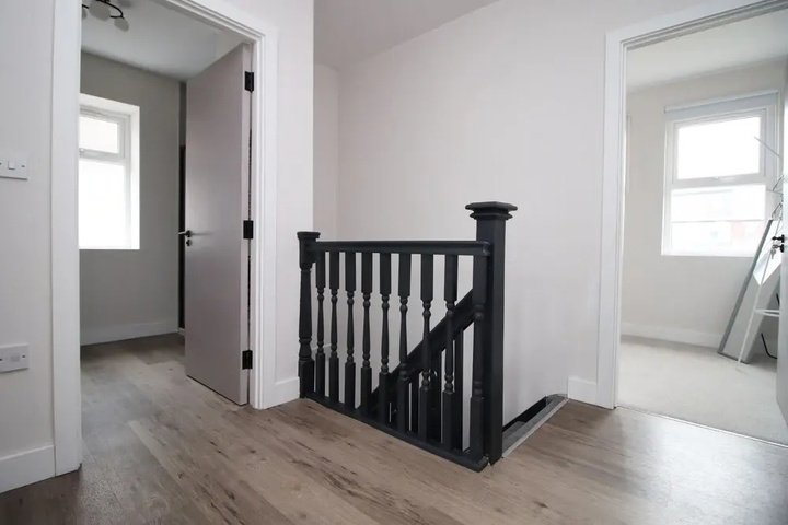 Room 12 of 21