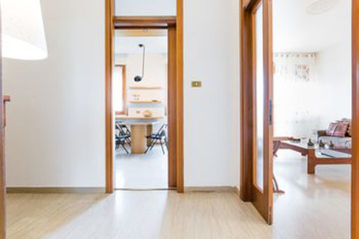 Room 11 of 26