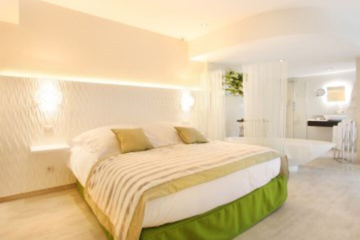 Room 6 of 41