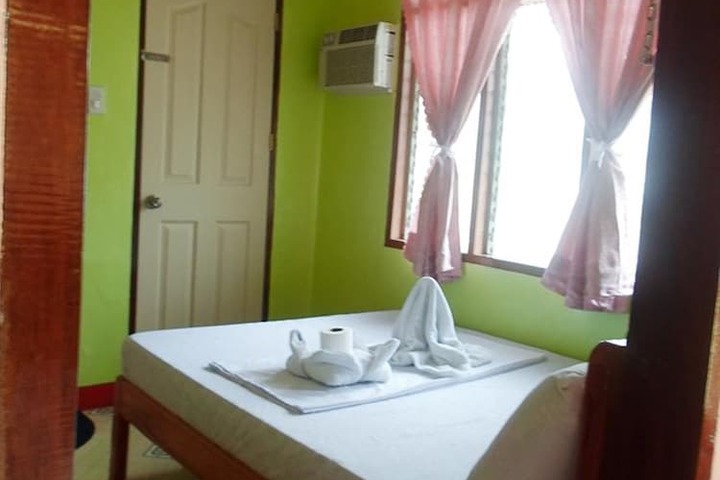 Room 6 of 20