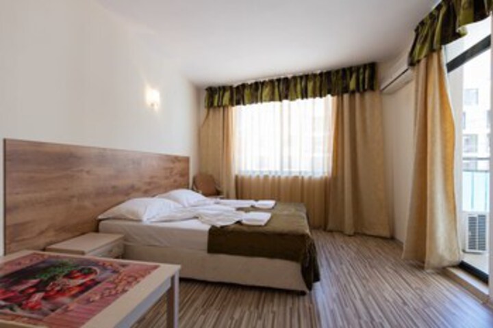 Room 10 of 22