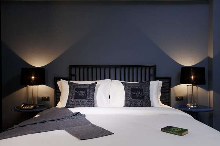 Room 2 of 30