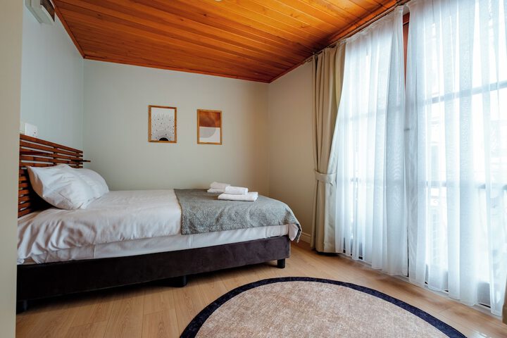 Room 4 of 21