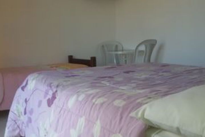 Room 33 of 47