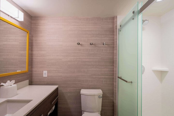 Bathroom shower