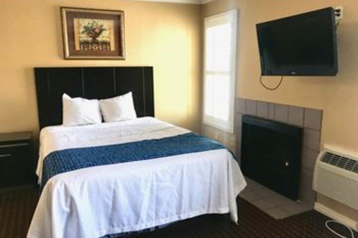 Room 5 of 64