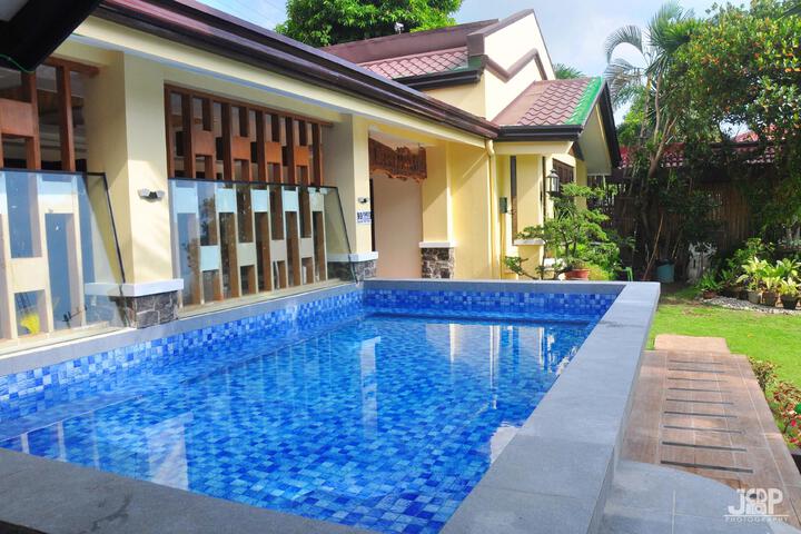 Pool 4 of 5