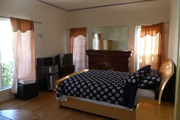 Room 3 of 57