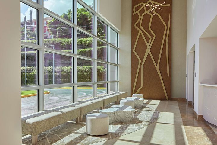 Hotel Interior 4 of 68