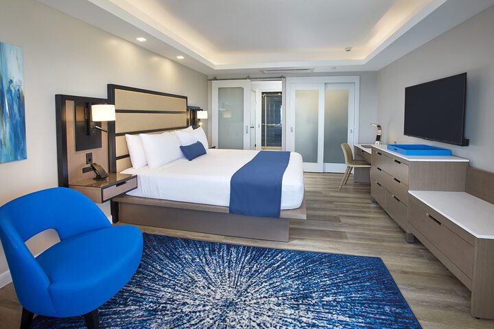 Room 28 of 83