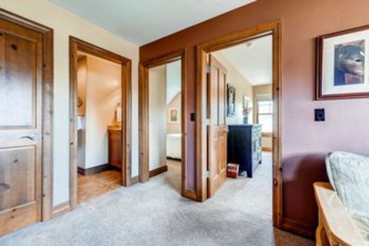 Room 124 of 166