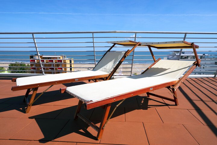 Sundeck 37 of 39