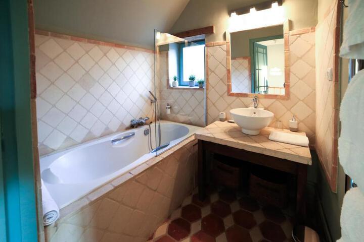 Photo 23