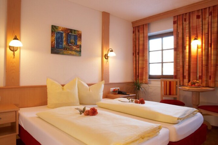 Room 10 of 54