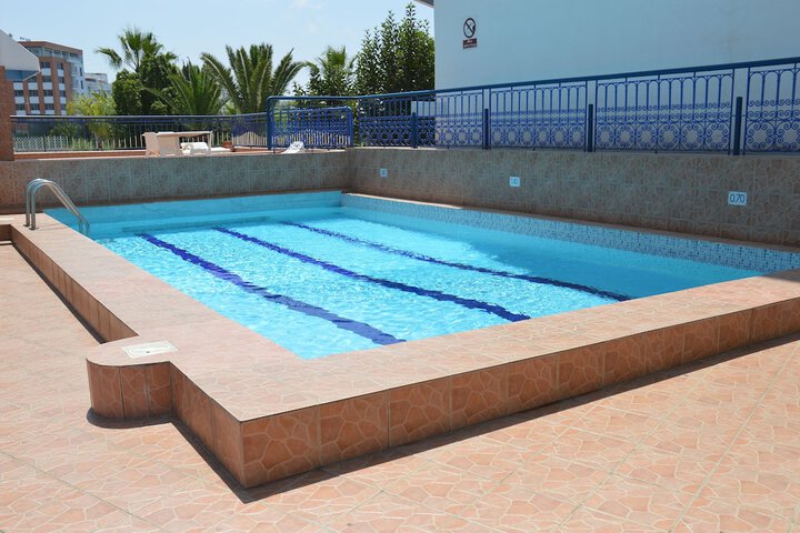 Pools & Facilities