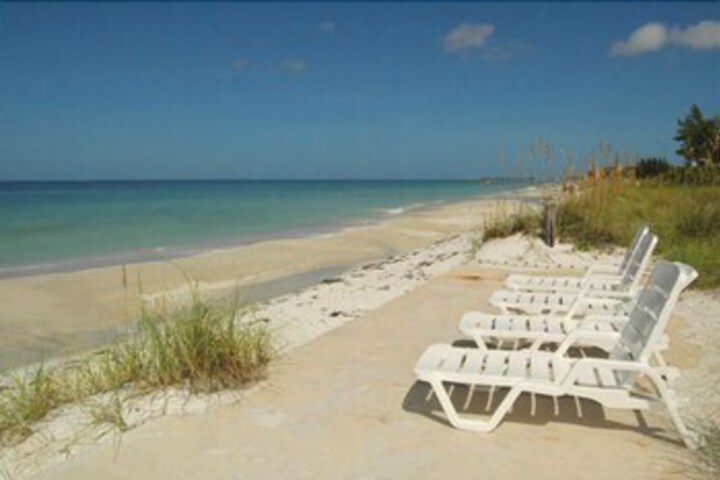 Photo of Beach House Resort 10