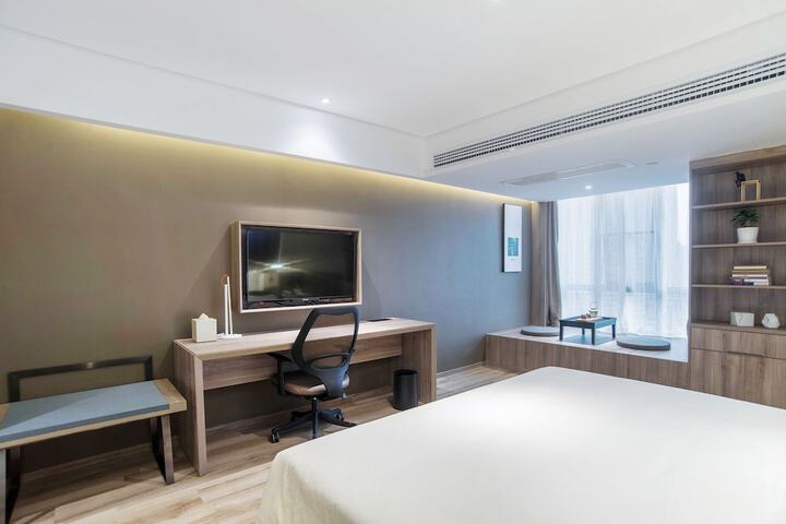Room 25 of 68