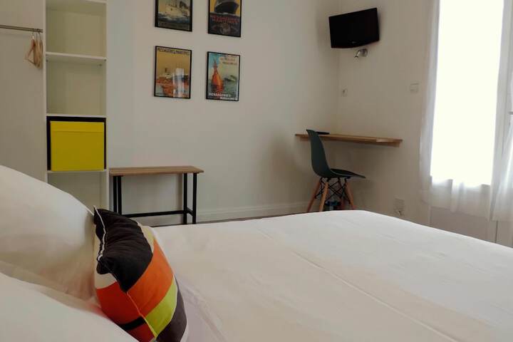Room 4 of 29