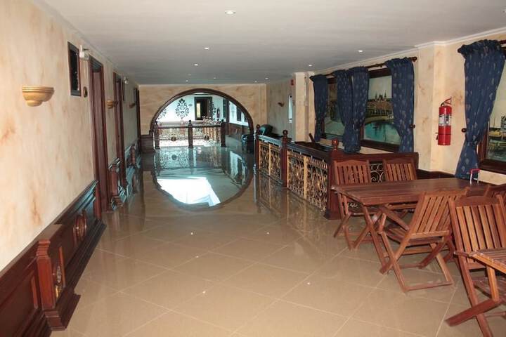 Ballroom/Hall 37 of 38