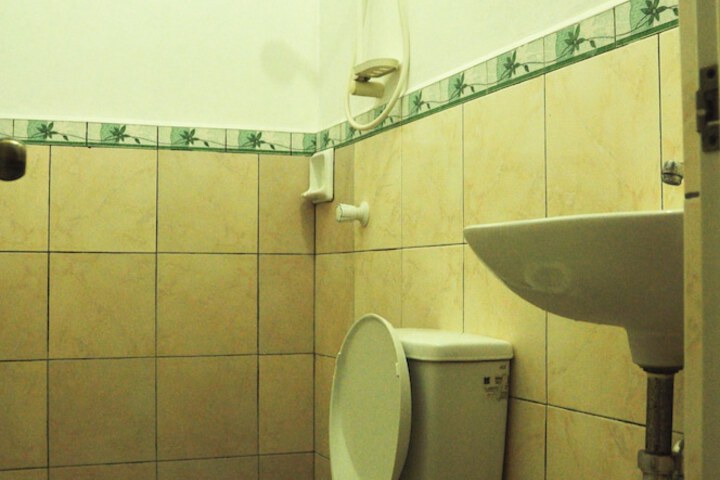 Room 30 of 31