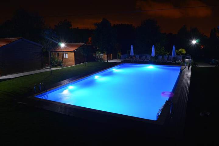 Pool 63 of 110