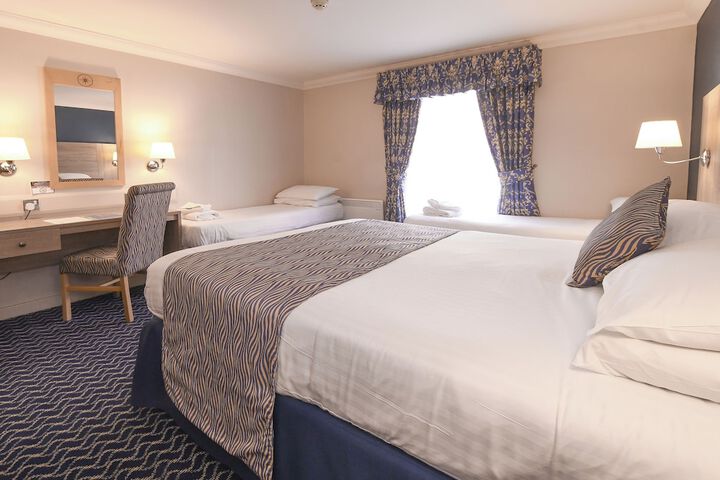 Room 54 of 216