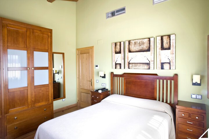 Room 5 of 21