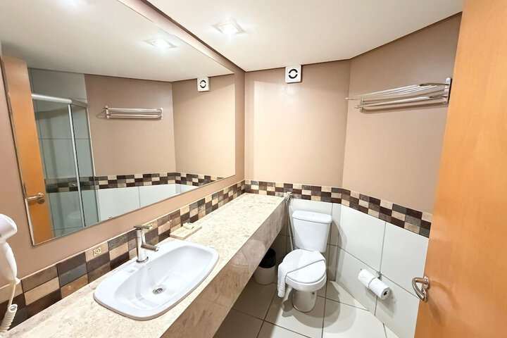 Room 20 of 39