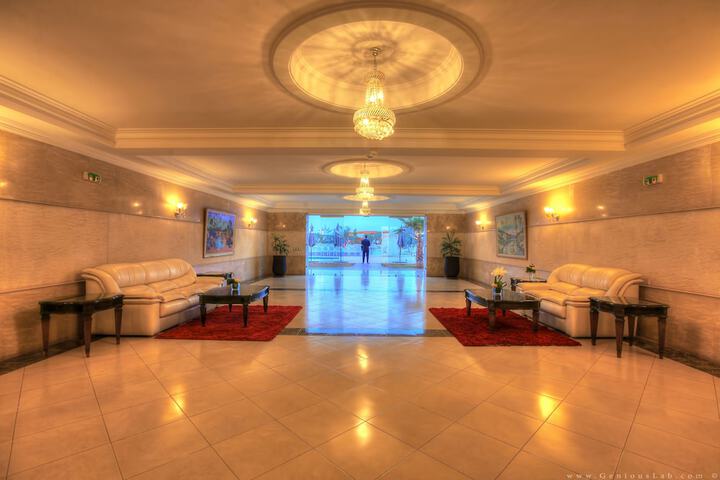 Hotel 2 of 106