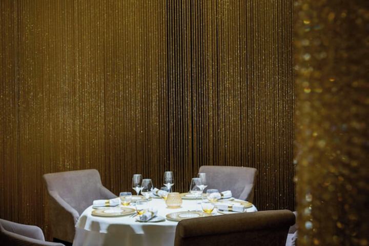 Dining 87 of 152