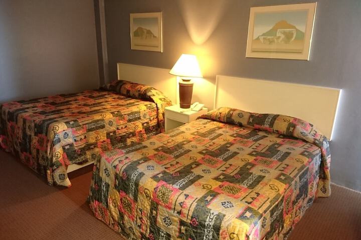 Room 12 of 37