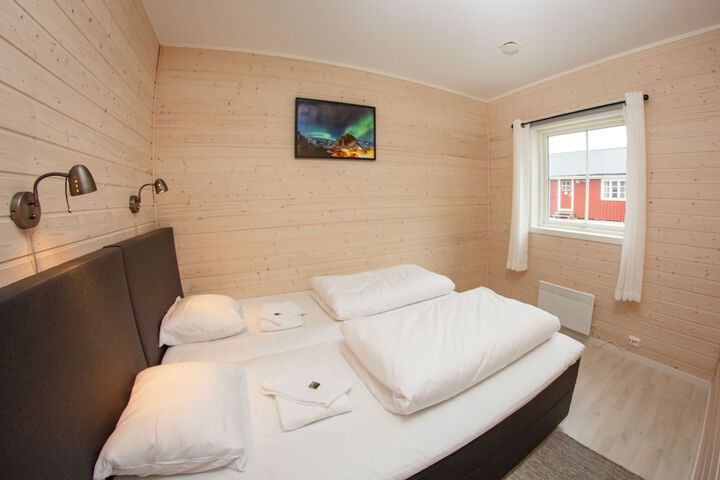 Room 9 of 204