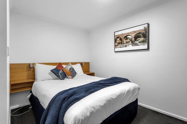 Room 2 of 72