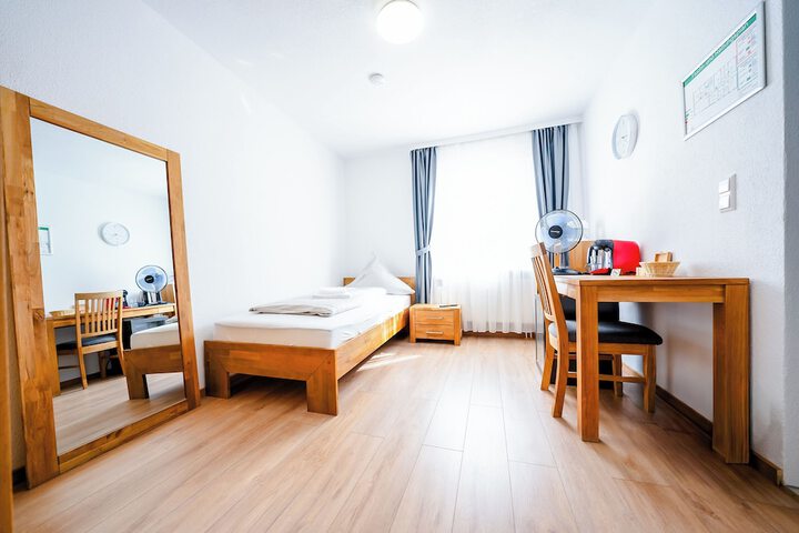 Room 38 of 126