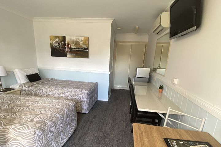 Room 18 of 47
