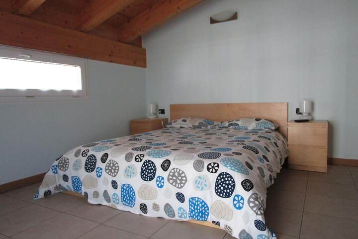 Room 5 of 29