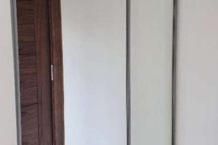 Room 27 of 36