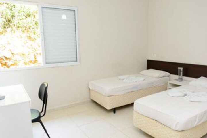 Room 9 of 37