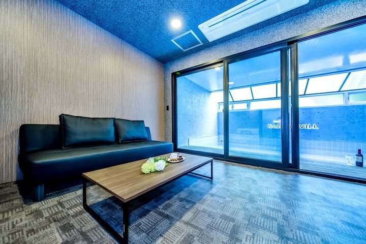Room 19 of 71
