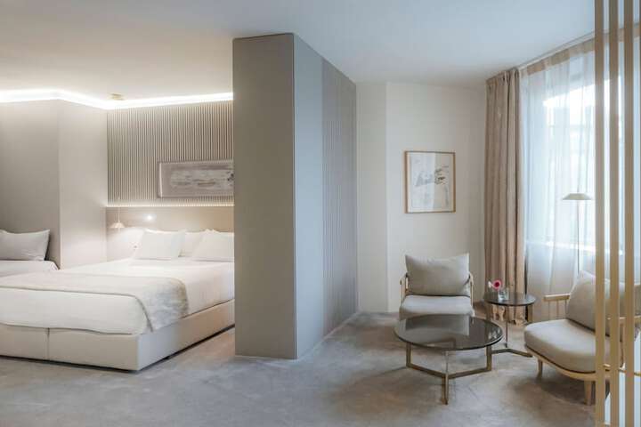 Room 21 of 101