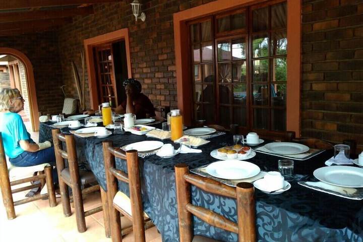 Breakfast/Coffee Service 5 of 17