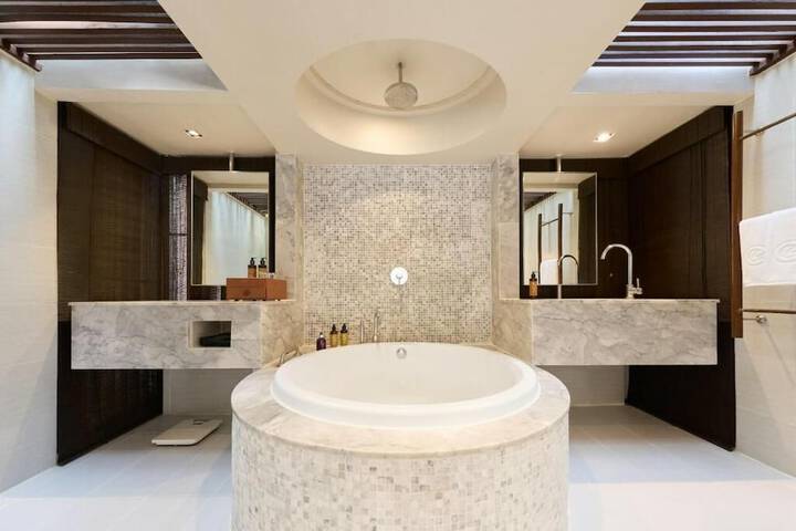 Clean Restrooms