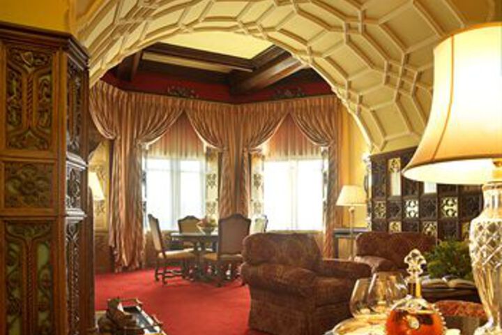 Room 46 of 68
