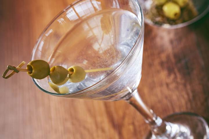 Lounge 35 of 44
