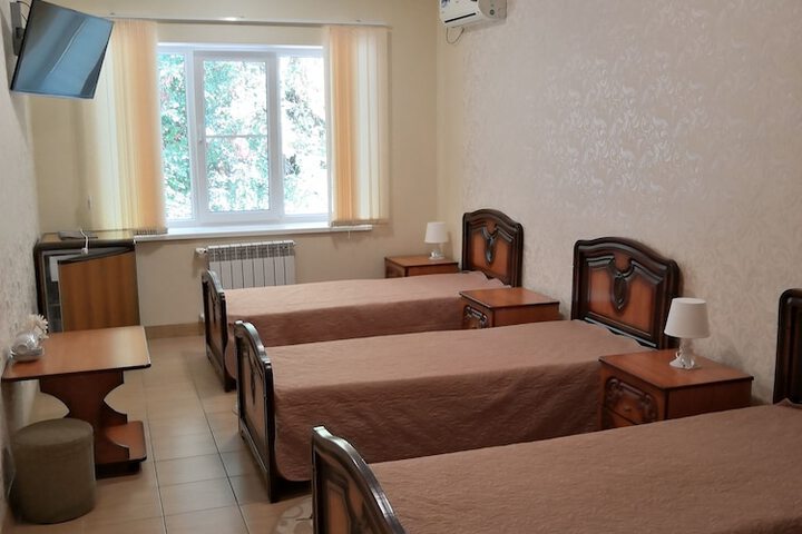 Room 10 of 11