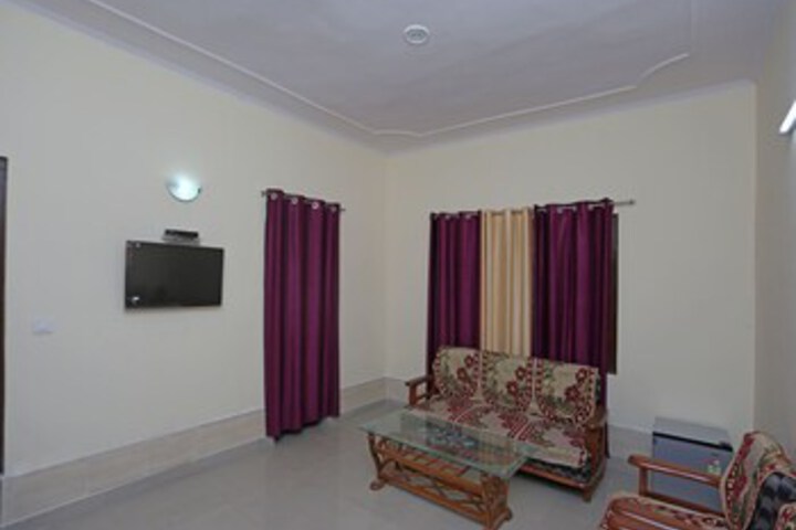 OYO 12264 Home 2BHK Naini Paradise Bhowali