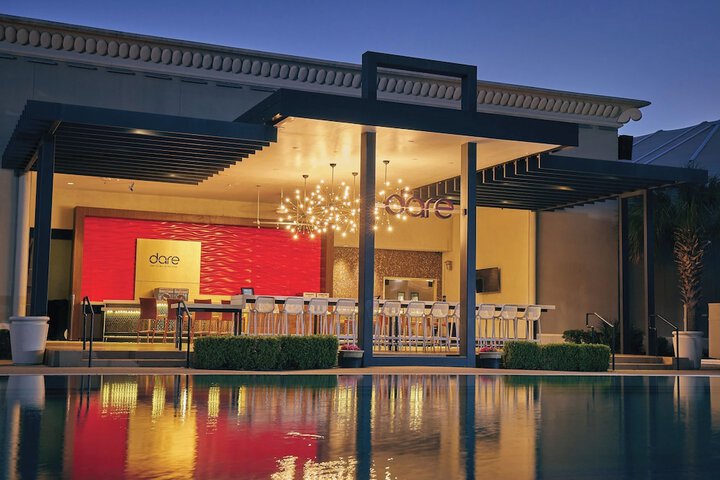 Pool Hotel